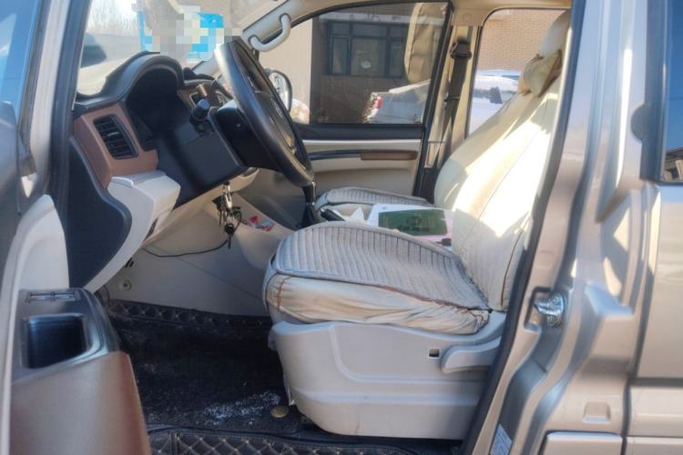 Used FORTHING Lingzhi 2019 Facelifted M5L 1.6L 7-Seater Base Model China VI Standard