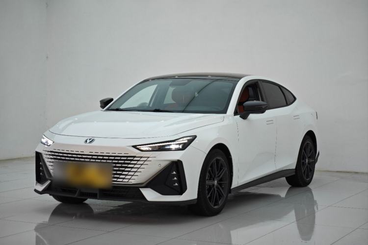 Used Changan UNI-V 2022 1.5T Prestige Version