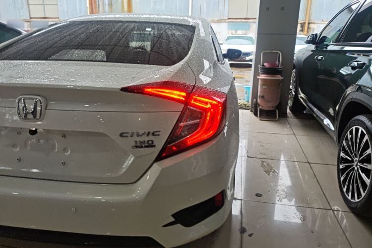 Used Honda Civic 2016 180TURBO CVT Comfort Version