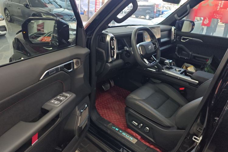 Used JETOUR Traveler 2023 2.0T All-Wheel Drive Conquer PRO
