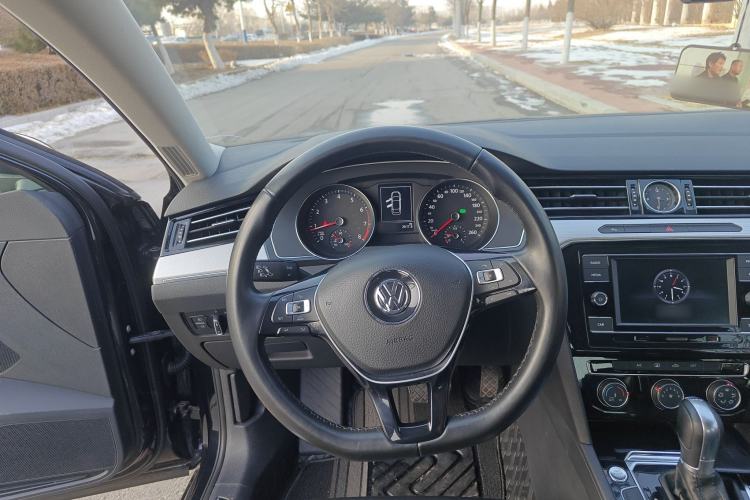 Used Volkswagen Magotan 2018 330TSI DSG Advanced Model
