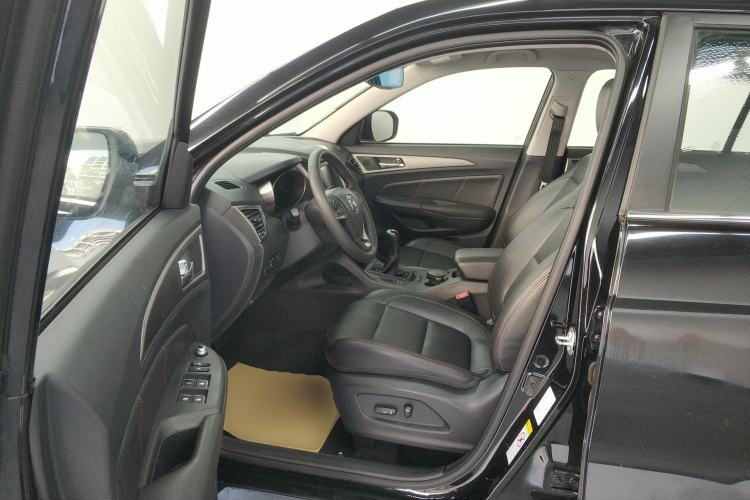 Used Changan CS75 2014 2.0L Manual Leading Version China IV Standard
