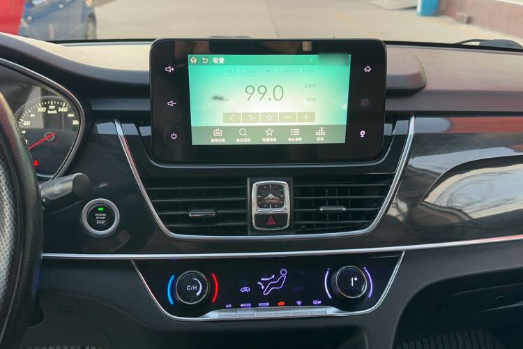 Used Baojun 560 2017 1.5T DCT Prestige Edition
