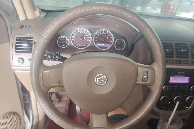 Used Buick GL8 2014 2.4L Classic Edition
