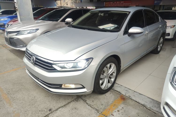 Used Volkswagen Magotan 2019 330TSI DSG Luxury Model China V Standard
