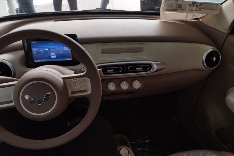 Used Wuling Hongguang MINIEV 2025 Four-Door Version Advanced Edition
