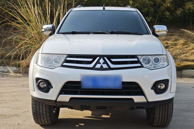 Used Mitsubishi Pajero Sport 2013 3.0L Automatic 4x4 Executive Edition