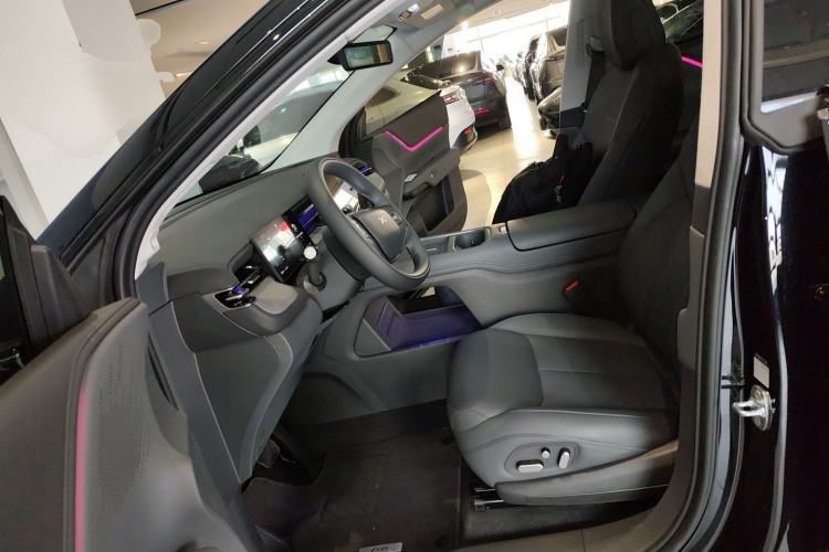 Used XPeng G6 2025 625 Long-Range Max Flagship Edition
