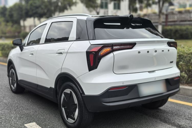 Used Geometry E Firefly 2024 301km Starlight