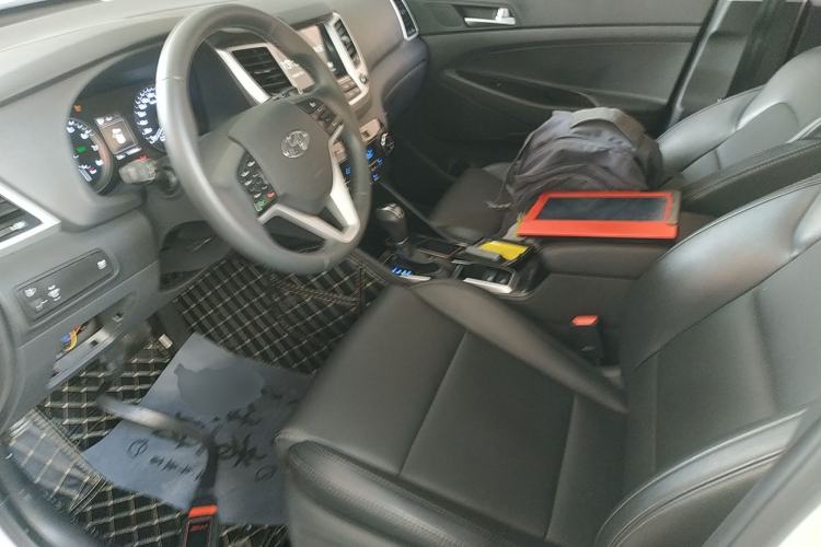 Used Hyundai Tucson 2018 1.6T Dual-Clutch Two-Wheel Drive 15th Anniversary Special Edition