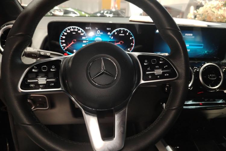 Used Mercedes-Benz GLB 2023 GLB 200 Fashion Model
