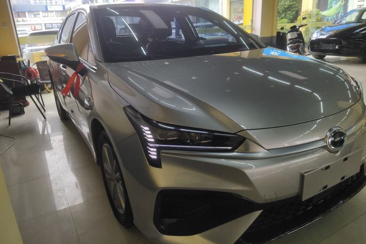 Used AION S 2023 Xuan 580 55.5 kWh Lithium Iron Phosphate