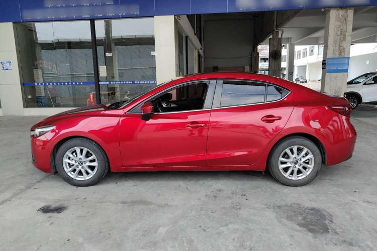 Used Mazda Mazda 3 Axela 2019 Cloud-Controlled Sedan 1.5L Automatic Luxury Model China VI Standard
