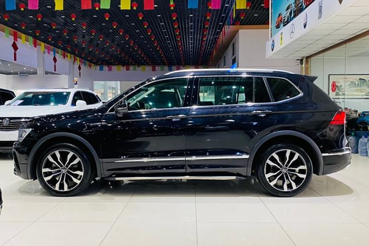 Used Volkswagen Tiguan L 2021 330TSI Automatic Two-Wheel Drive R-Line Enhanced Edition
