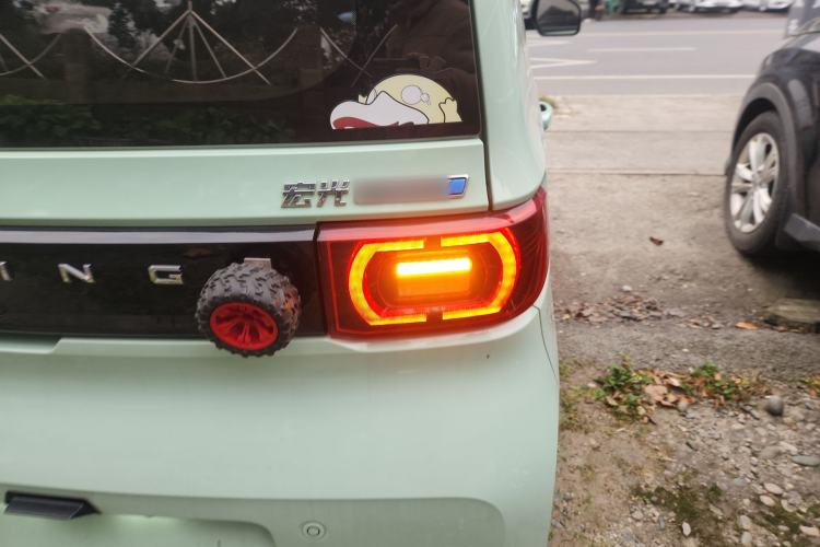 Used Wuling Hongguang MINIEV 2022 Macaron Premium Model – Lithium Iron Phosphate
