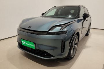 Used Lynk & Co 08 EM-P 2025 220 km All-Wheel-Drive Performance Halo