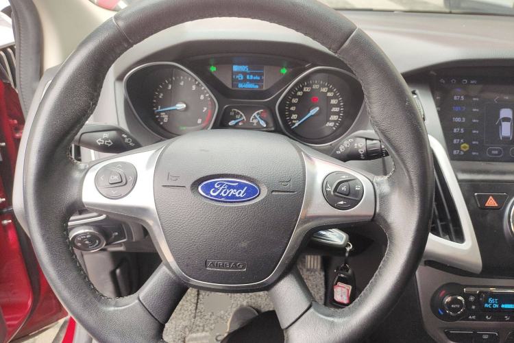 Used Ford Focus 2012 Hatchback 1.6L Automatic Fashion Edition
