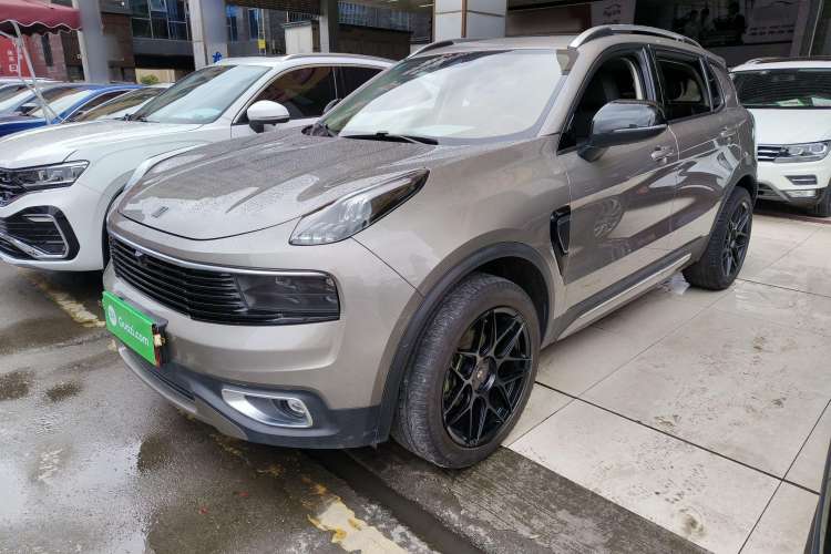 Used Lynk & Co 01 2019 2.0T Two-Wheel-Drive Pro Version China VI Standard

