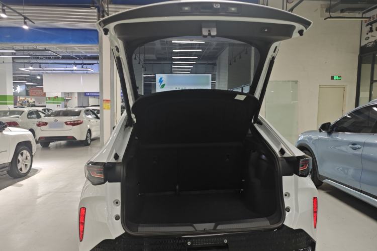 Used Volkswagen ID.UNYX 2024 Pro Long-Range Version