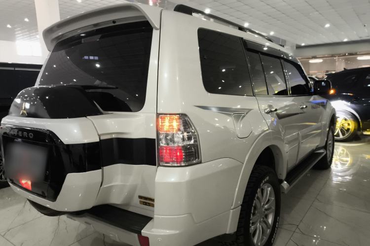 Used Mitsubishi Pajero 2019 V97 3.8L 5-Door GLS Middle East Edition