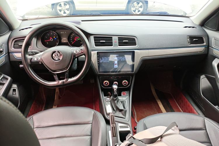 Used Volkswagen Lavida 2017 1.6L Automatic Comfort Edition
