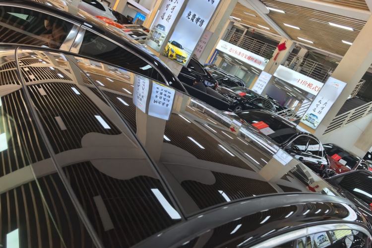 Used Mercedes-Benz E-Class 2020 Facelift E 260 L