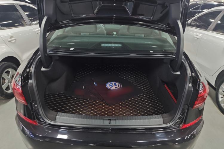 Used Volkswagen Passat 2025 Outstanding Model 380TSI Starry Dragon Edition