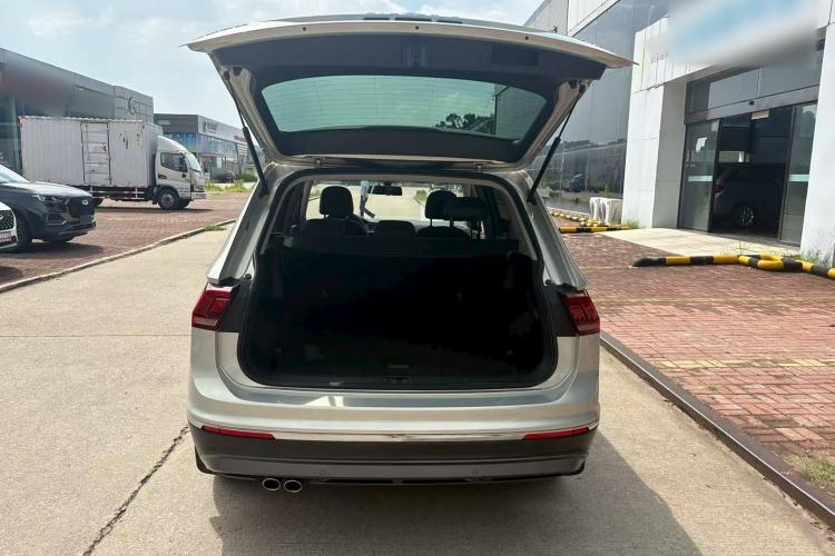 Used Volkswagen Tiguan L 2021 330TSI Automatic Two-Wheel Drive Smart Edition
