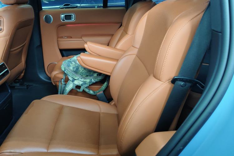 Used Li Auto L8 2023 Max model
