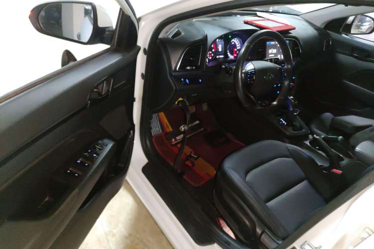 Used Hyundai Elantra 2016 1.4T Dual-Clutch Xuan Dong · Dynamic Version
