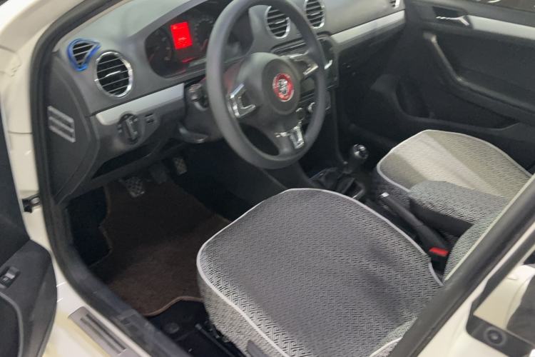 Used Volkswagen Jetta 2015 Zhuihui Edition 1.6L Manual Comfort Model
