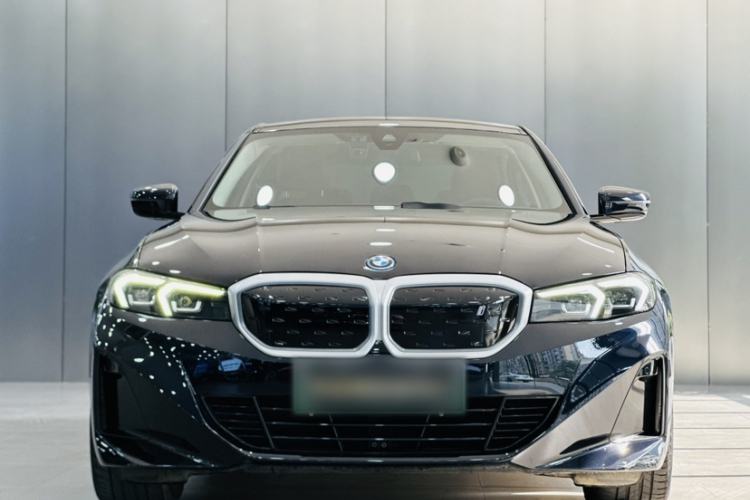 Used BMW i3 2022 eDrive 35 L
