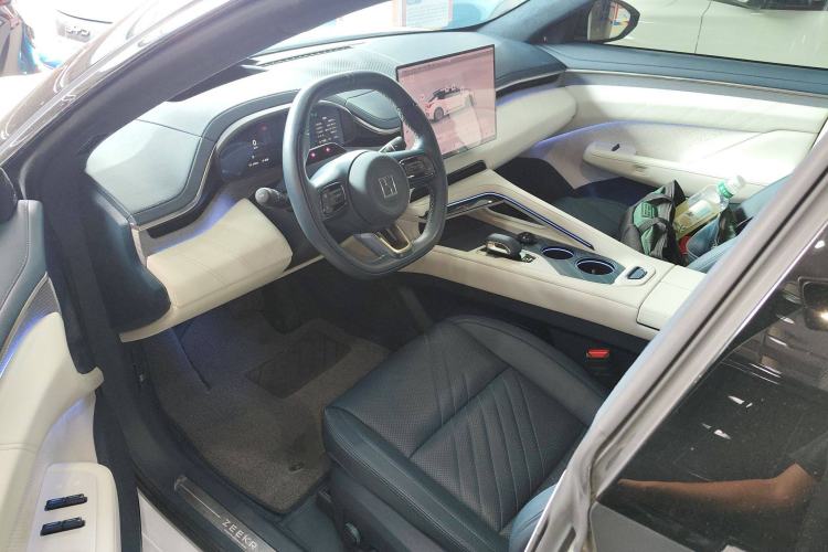 Used Zeekr 001 2024 YOU Edition 100 kWh All-Wheel Drive
