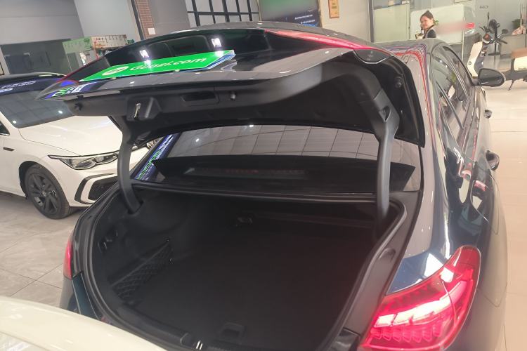 Used Mercedes-Benz C-Class 2023 Restyled C 260 L Night Edition Sports Version
