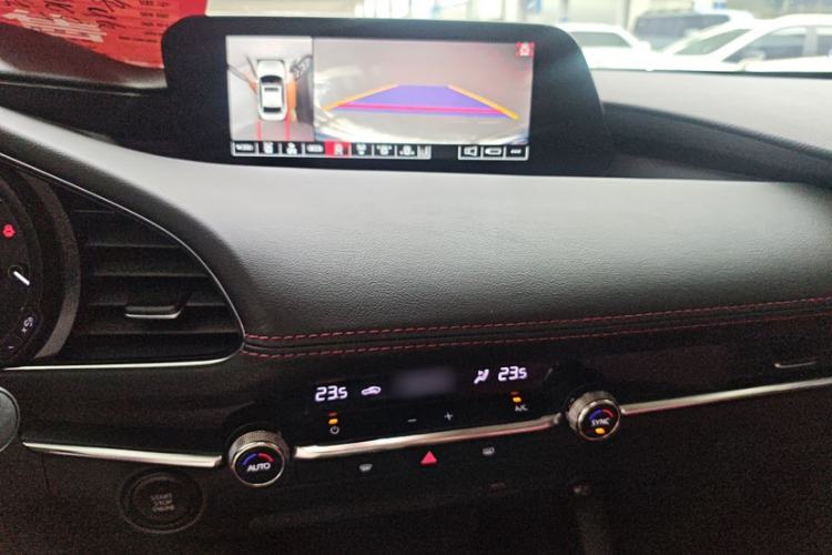 Used Mazda Mazda 3 Axela 2023 2.0L Automatic ZhiZhen Edition
