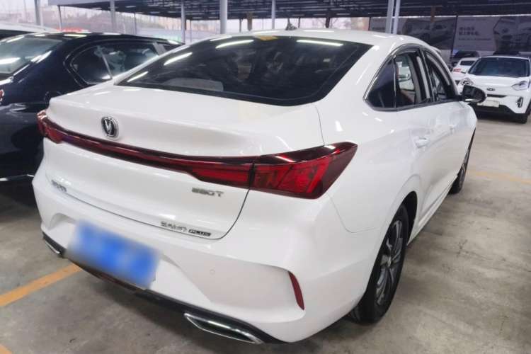 Used Changan Eado 2022 PLUS Blue Whale NE 1.4T GDI DCT Prestige Edition
