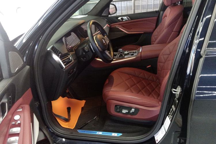 Used BMW X5 2022 Restyled xDrive 40Li Luxury Edition M Sport Package
