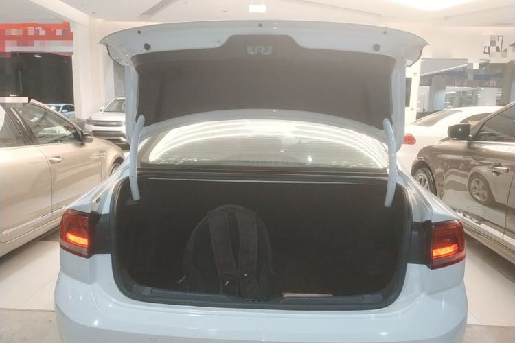 Used Volkswagen Lamando 2017 280TSI DSG Comfort Edition
