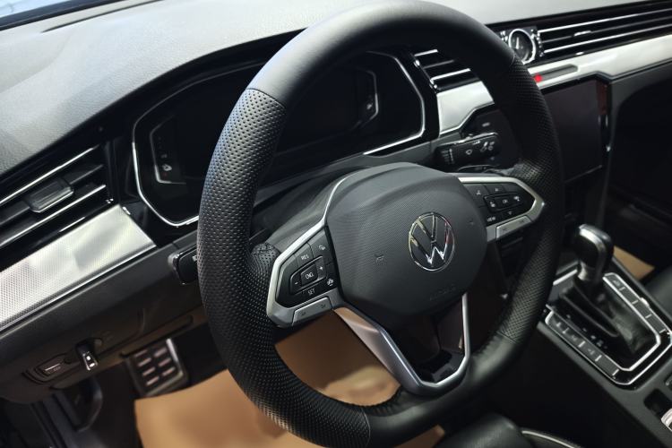 Used Volkswagen Magotan GTE Plug-in Hybrid 2022 GTE Luxury Model
