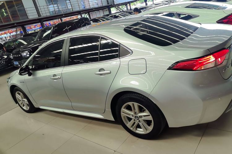 Used Toyota Levin 2019 Dual-Engine 1.8H E-CVT Luxury Edition China VI Standard
