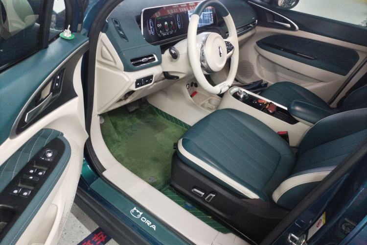 Used ORA Good Cat 2022 Morandi Edition 400km Standard Range Premium Version Lithium-Ion Battery