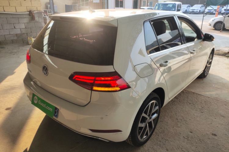 Used Volkswagen Golf 2020 Zhiai Edition 200TSI DSG Comfortable & Ambitious Version
