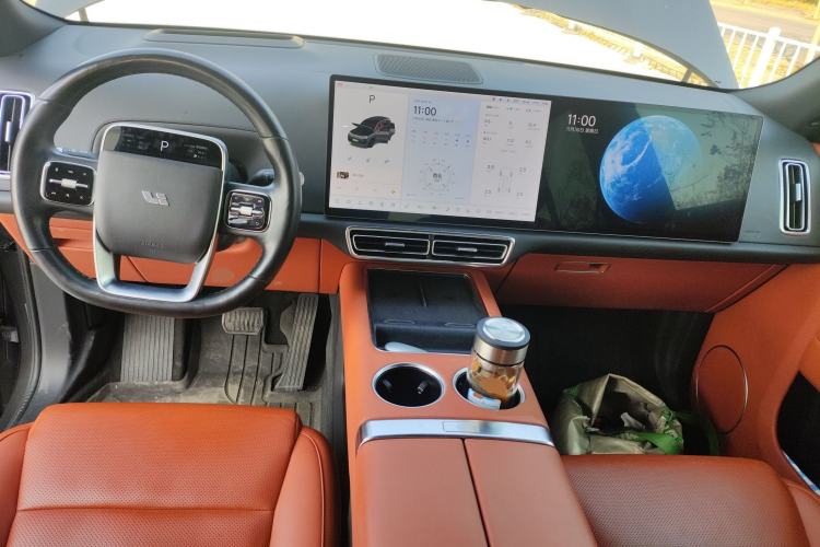 Used Li Auto L8 2023 Pro Model
