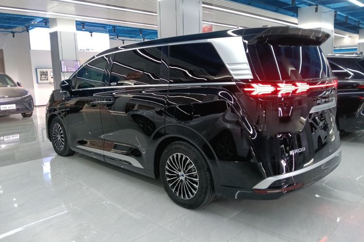 Used Denza D9 2024 DM-i 980 Four-Wheel Drive Prestige Model
