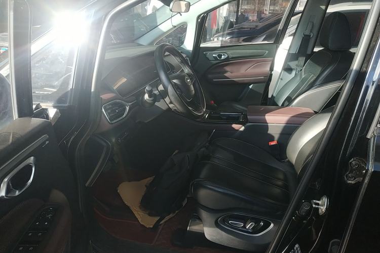 Used GAC Trumpchi M6 2023 PRO 270T DCT Luxury Edition
