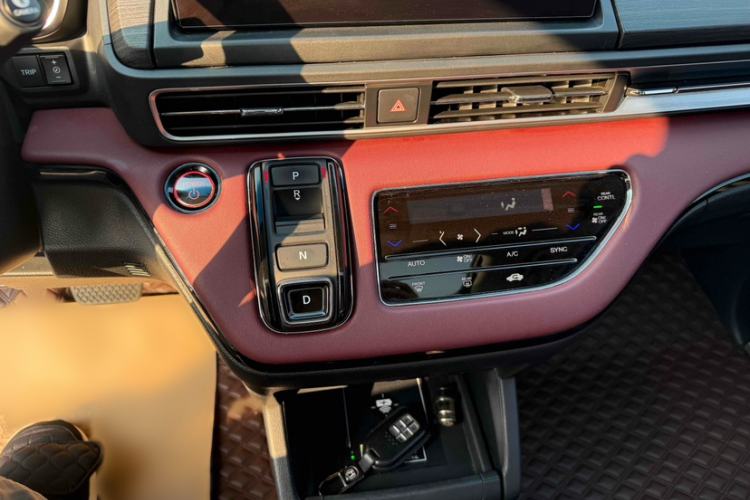 Used Honda Elysion 2022 2.0L eHEV Prestige Edition
