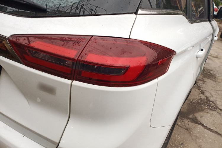 Used Geely Auto Emgrand X7 Sport 2020 1.8TD DCT Two-Wheel Drive Zhiya Model
