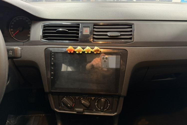 Used Volkswagen Santana 2021 1.5L Manual Fashion Edition
