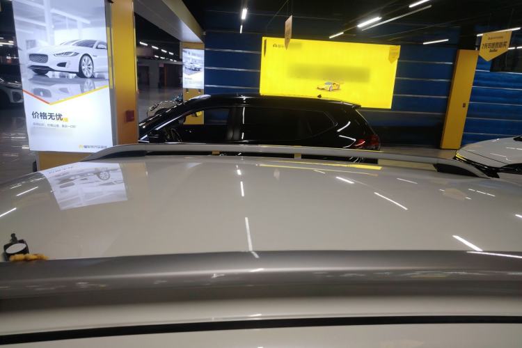 Used Venucia T70 2018 2.0L CVT Smart Edition
