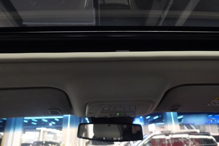 Used Buick GL8 2022 Land Business Class 652T Luxury Model
